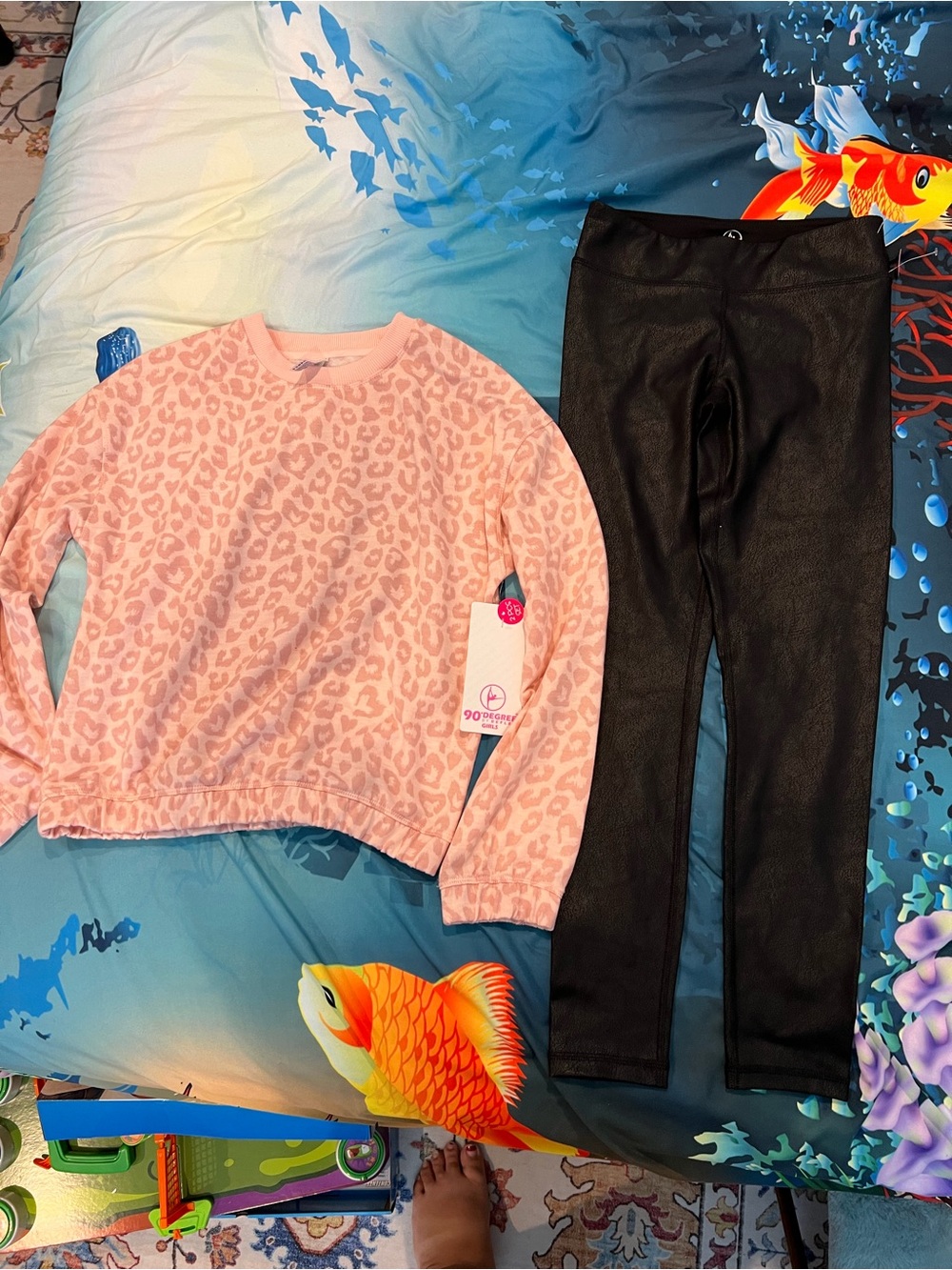 NWT 90 Degree Girls Pink Leopard Sweatshirt & Leggings Set Size 12